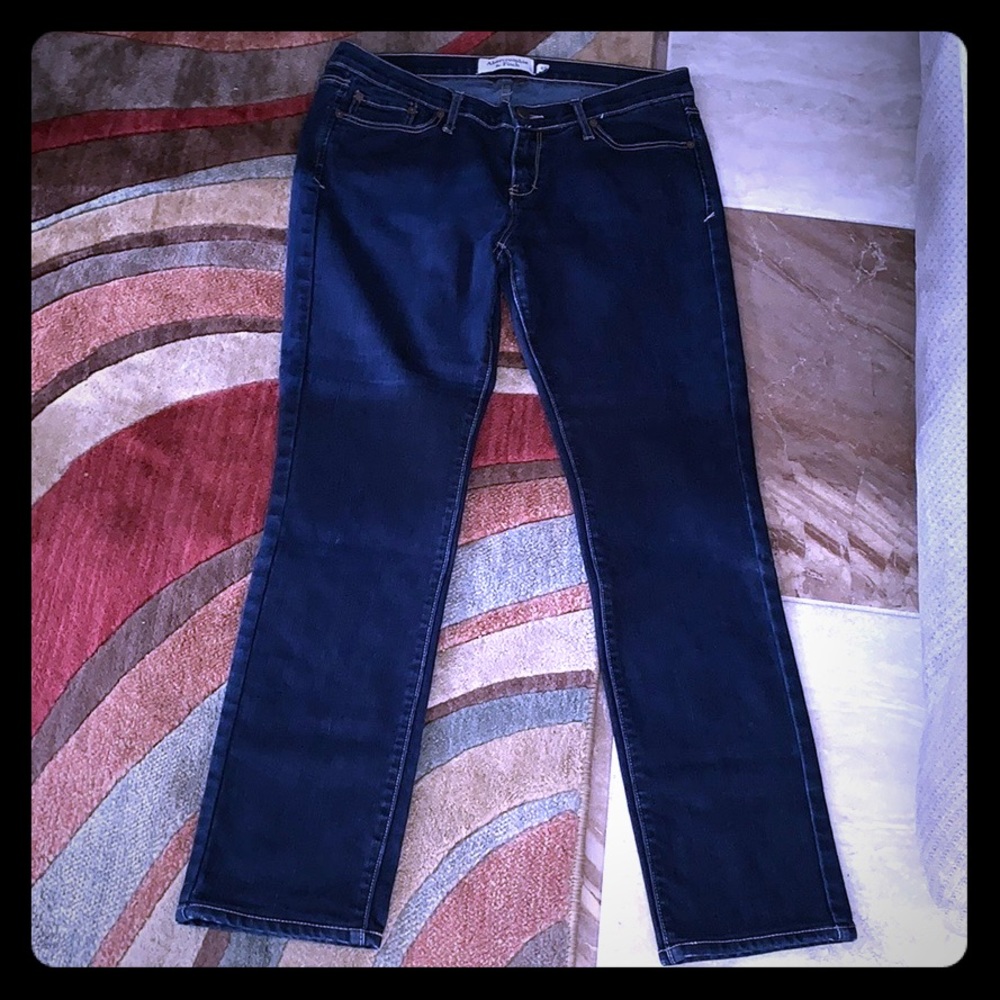 ❗️2/$15❗️A&F Dark Wash Boyfriend Jeans